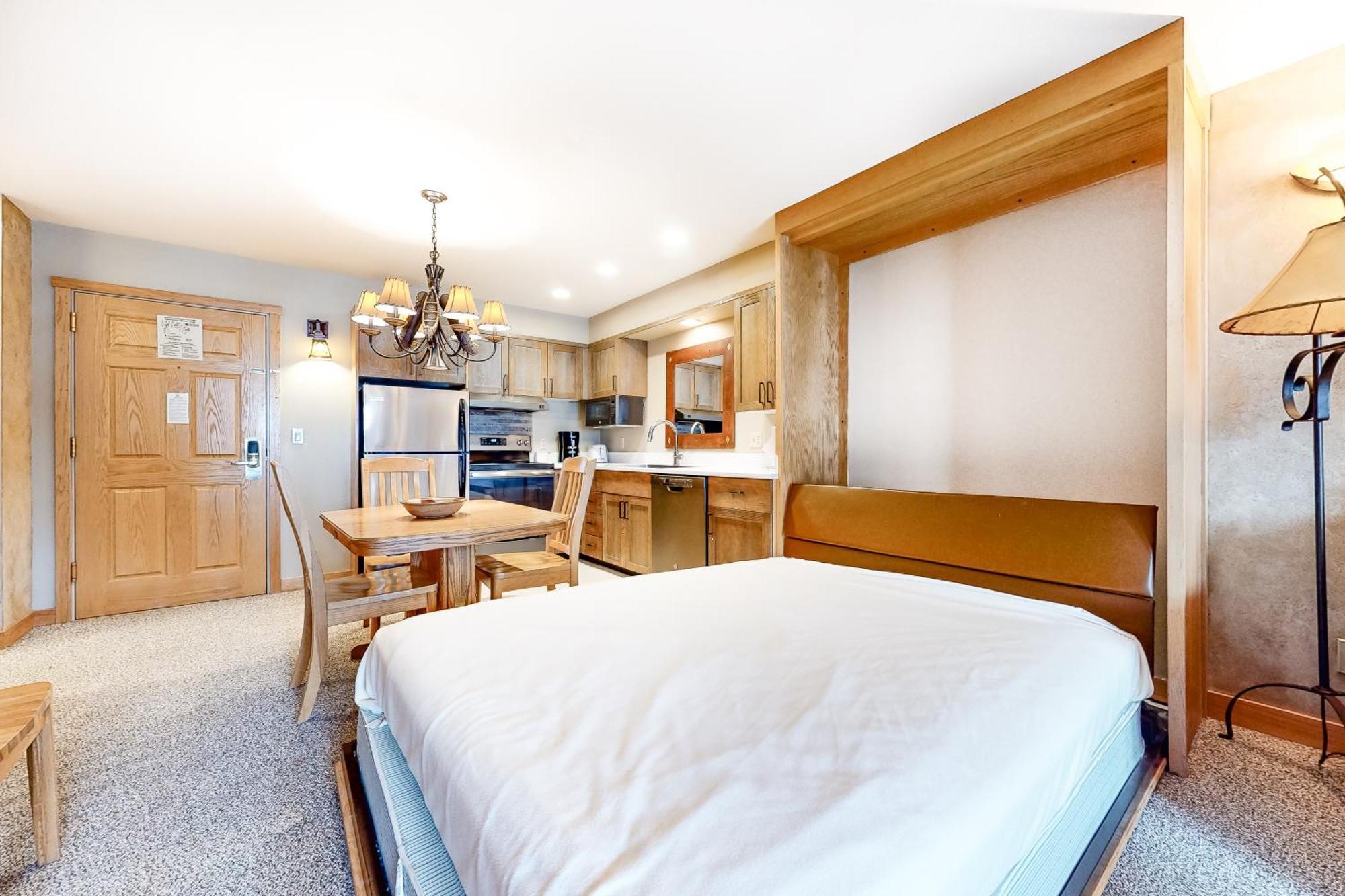 Shoshone Villa Big Sky Room photo